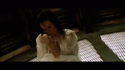 Hand. Close. Glove. - Alien: Resurrection