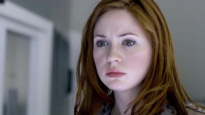 HANDBOT: You are carrying
unregistered bacteria. - Doctor Who