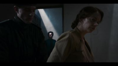 (HANDCUFFS RATTLING) - His Dark Materials