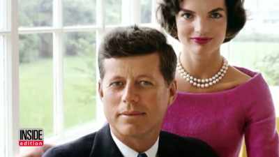 Handing out leaflets with
Oswald in August, 1963. - Trump: The Art of the Insult