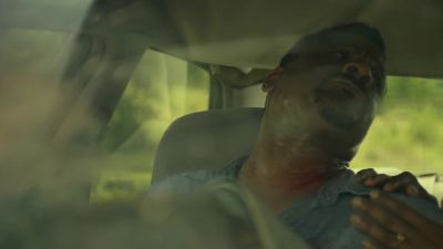 Hands where I can see 'em.
Don't turn around. - Fear the Walking Dead