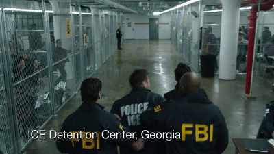 Hands on the bumper! - FBI: Most Wanted