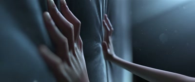 (hands thud)
(ShenXiu gasps) - Deep Sea
