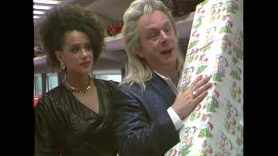 Hang on a minute, I can't do that
because I've already packed it - Last Train to Christmas