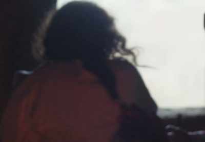 -Hang on, darling.
-Daughter, what's with you? - You Won't Be Alone