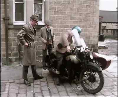 Hang on, hang on. - Last of the Summer Wine
