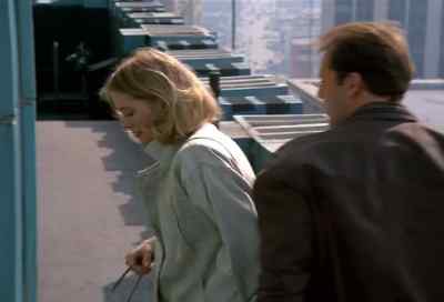 Hang on, Maddie,
I'm coming, I'm coming. - Moonlighting