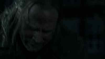 Hang on. - Falling Skies