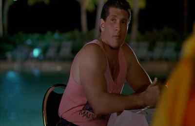 Hang on. - Weekend at Bernie's II