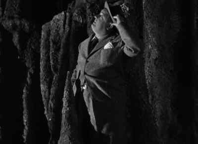 Hang on. - Abbott and Costello Meet the Killer, Boris Karloff
