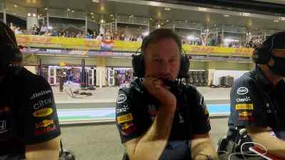 Hang on. We've got… - Formula 1: Drive to Survive