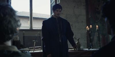 Hang these two so the
whole city can see them. - Medici: Masters of Florence
