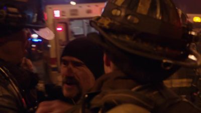 Hang tight, mouch. Yep. - Chicago Fire