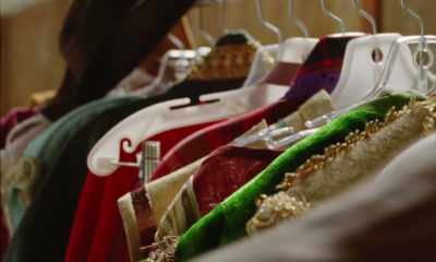 (HANGERS CLANKING) - Sing Sing