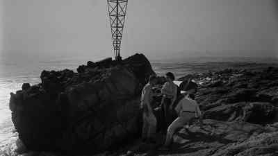 Hank, you got any fight left? - Attack of the Crab Monsters