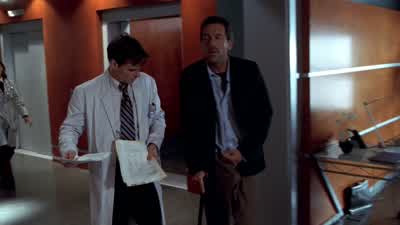 Hank wiggen peed on me. - House