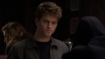 HANNA GOT THE JOB. - Pretty Little Liars