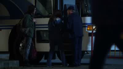 Hanna. Hey. Go over there and say something. Go... Before he does. - Pretty Little Liars