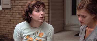 Hannah, can I use your
phone? Mine's not working. - The Other Side of Darkness