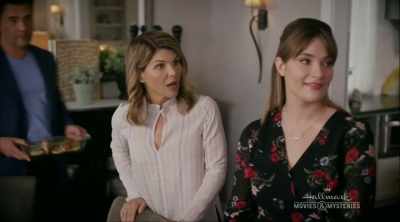 HANNAH ENCOURAGED ME, - Garage Sale Mysteries: Picture a Murder