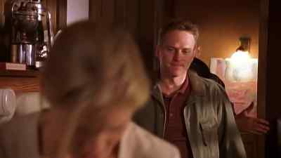 -Hannah.
-Hey. Hi. - Relic Hunter