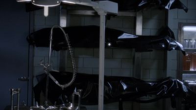 Hannah: HOW ARE WE GONNA KNOW
WHICH ONE IS JOHN DOE? - Pretty Little Liars
