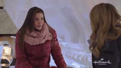 Hannah, I know you like
this guy, - Baby, It's Cold Inside
