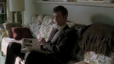 - Happy birthday.
- Happy birthday. - Six Feet Under