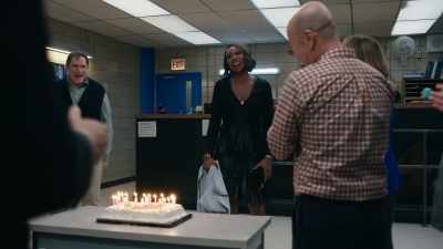 - ♪ Happy birthday to you. ♪
- Aw! - East New York
