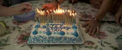 ♪ Happy birthday to you ♪ - Fast Charlie