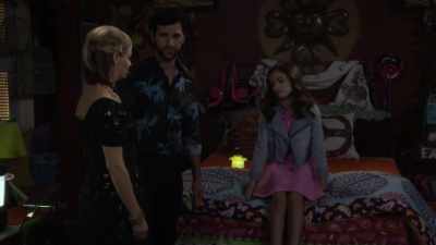 ♪ Happy birthday to you ♪ - Fuller House