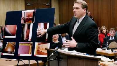 Hardin Jr.: WHEN PEOPLE THINK
ABOUT THIS CASE, - An American Murder Mystery: The Staircase