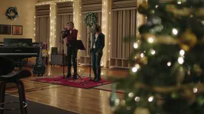 ♪ Hark the herald angels sing - Rock N' Roll Christmas