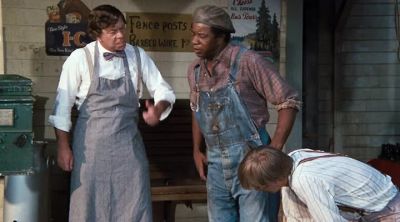 -Harley's leaving.
-Seems a shame to me. - The Waltons
