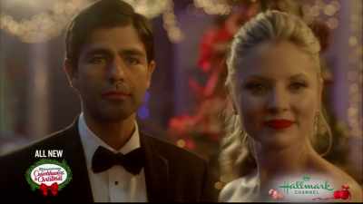 (Harper laughs) - Christmas at Graceland: Home for the Holidays