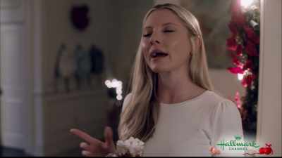 (Harper laughs) - Christmas at Graceland: Home for the Holidays