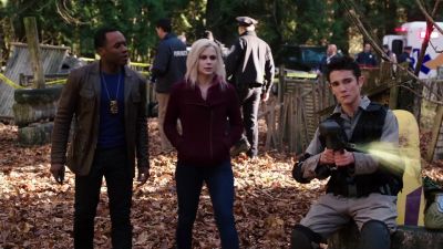 Harris Jenkins?
I'm Detective Babineaux, - iZombie