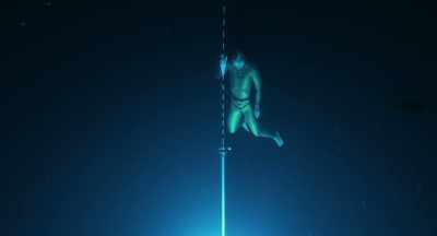 HARRY: But he does have good
upper body strength as well. - Freediver