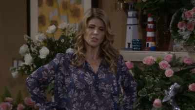 Harry, did you or did you not
send these flowers to Stephanie? - Fuller House