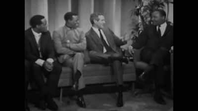 [Harry] Everybody on this
panel is older than you are. - The Sit-In: Harry Belafonte Hosts The Tonight Show