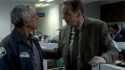 Harry, you and Maddie
need anything at all... - Bosch