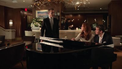 HARVEY: Donna. - Suits