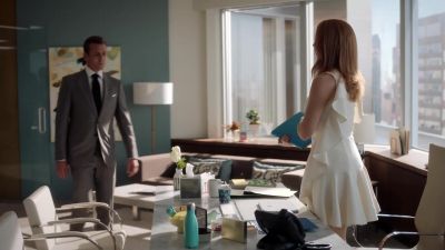 Harvey, good. You're here. - Suits