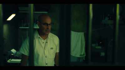 ...has a private conversation with Selina, - Inside Man