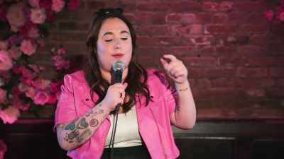 Has this happened to you
where someone tells you - Liza Treyger: Night Owl