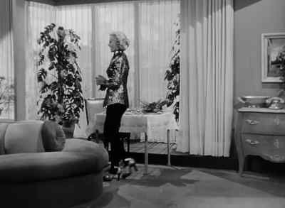 - Has he spoke yet?
- Not a word. - Love Happy