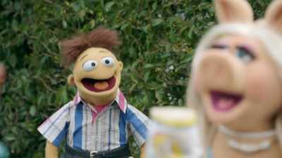Hashtag, send me lifetime
supply of chunky chips! - Muppets Now