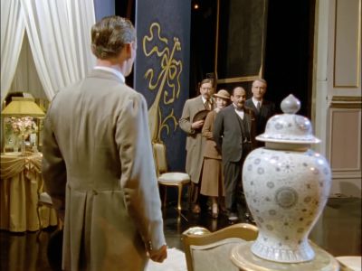 -[Hastings] Saunders. - Agatha Christie's Poirot
