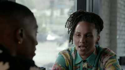 - Hattie, I'm a lesbian.
- I can see that. - Twenties