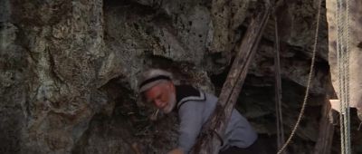 Haul ass Haul ass I gotta get that treasure - Popeye